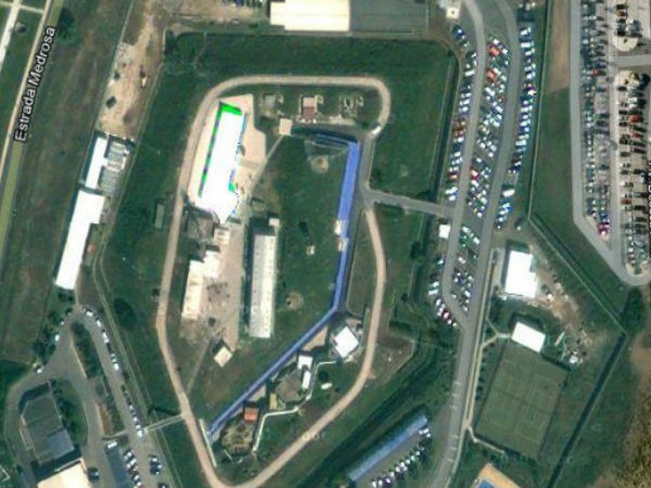 நாட்டோ தலைமையகம் (NATO Headquarters) :