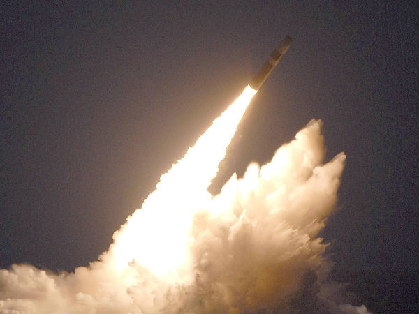 அணு ஆயுதம்