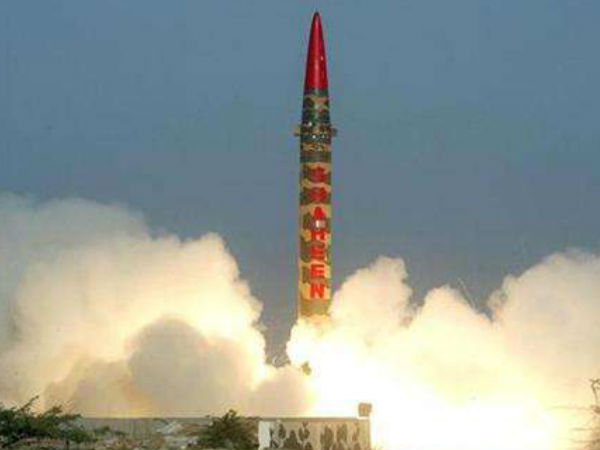 பாகிஸ்தான் :