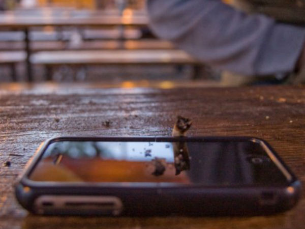 இதை படித்தால் ஸ்மார்ட்போனை தொடவே மாட்டீர்கள்..!!