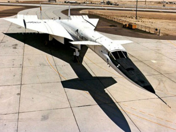 06. இன்ட்ரூடர் :