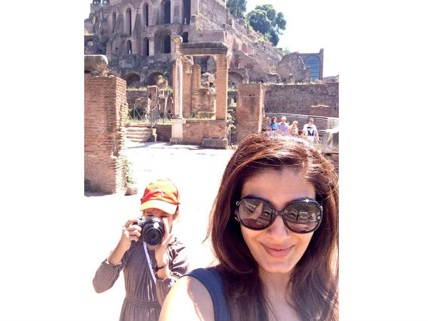 03. ரவீனா தாண்தோன் :