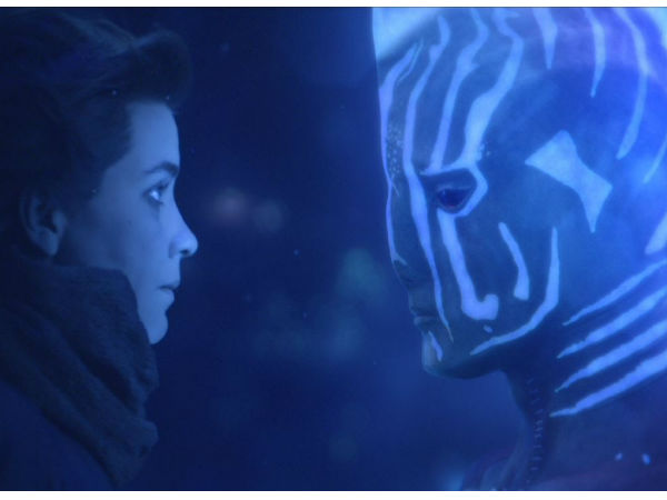 08. தி ஸ்பேஸ் பிட்வீன் அஸ் (The Space Between Us) :