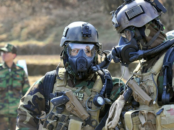 03.இரசாயன ஆயுதங்கள் :