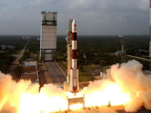 முதல் செயற்கைக்கோள்