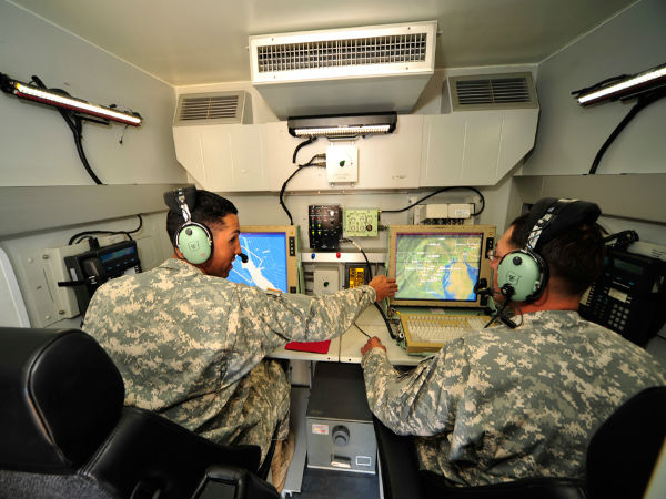 அழிக்கும் :