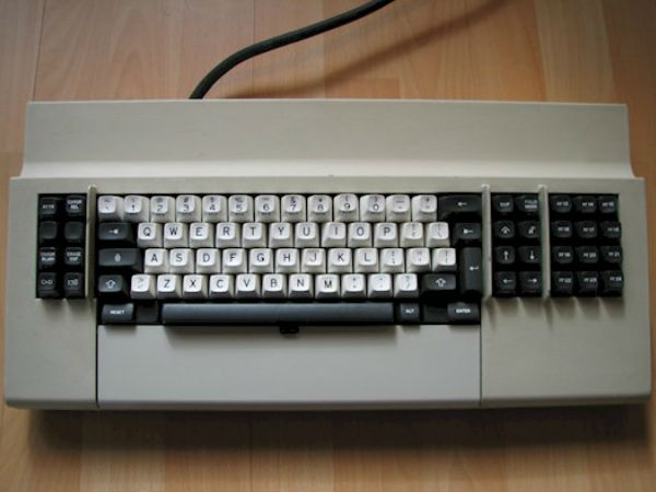 சிறு கோடுகள் :