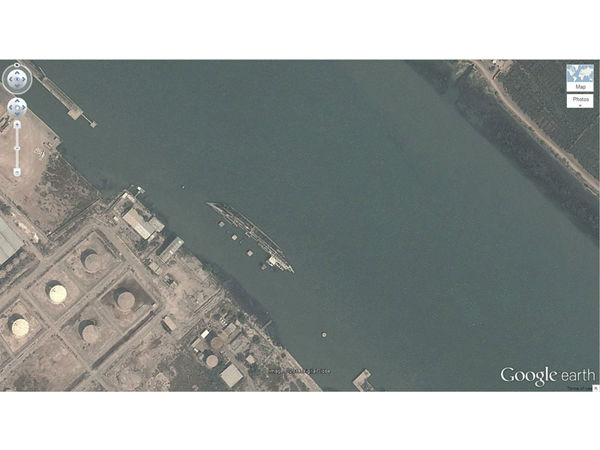 மூழ்கும் கப்பல்