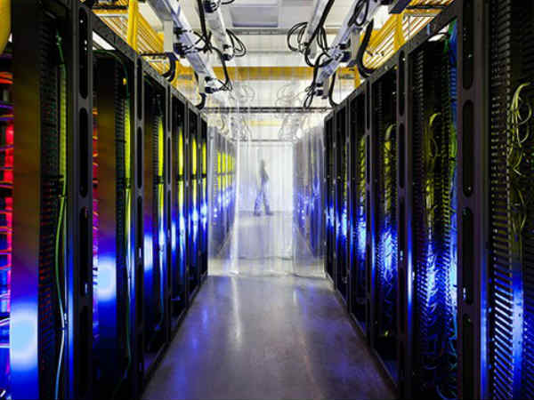 360 டிகிரி கோணத்தில் கூகுள் தகவல் மையம், சுற்றி பாக்கலாமா.??