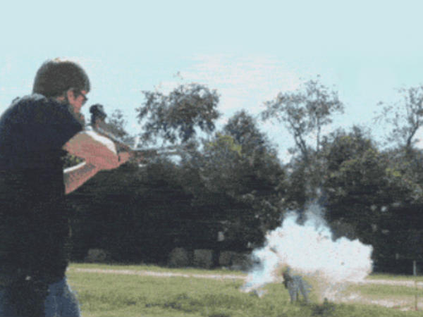 Explosive crossbow 