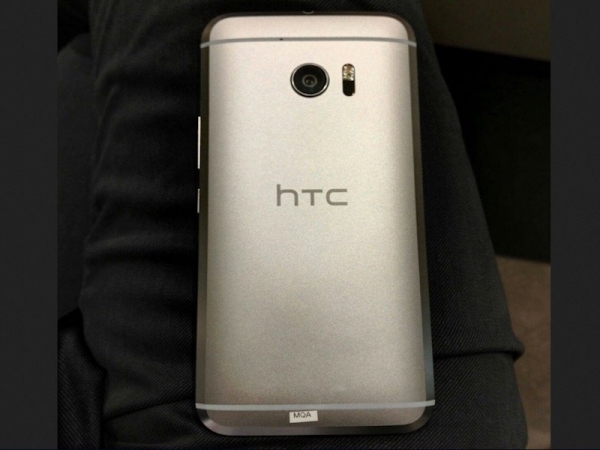 03 HTC 10