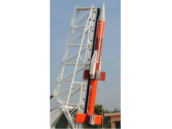 சோதனை ராக்கெட் :