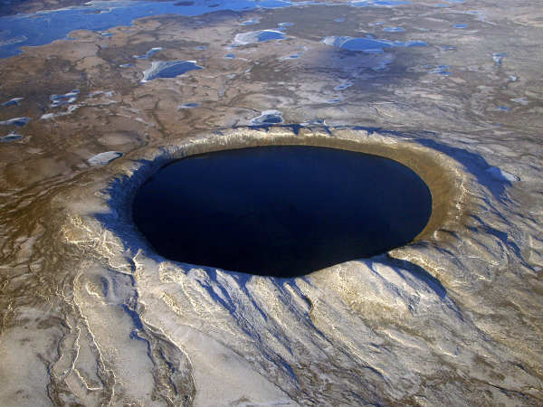 பெரும் பள்ளங்கள் :