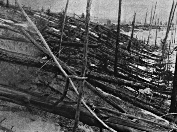 வானம் இரண்டாக பிரிந்தது :