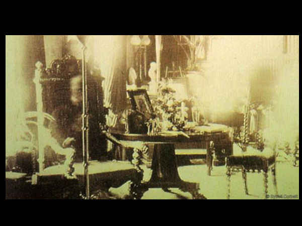 பேய் போட்டோ