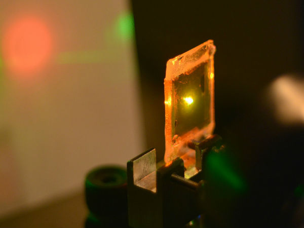 திரவ படிக மீள்பொருள் :