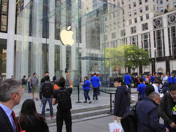 டேட்டாவுக்கு வேட்டு வச்சிருவாங்க