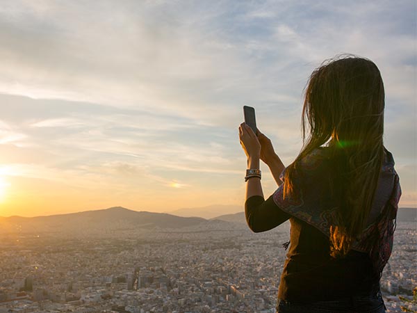 போஸ் எண் 8: செல்பி எடுக்க மேஜிக் டைம் என்ன தெரியுமா?