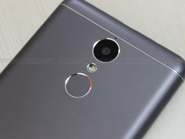 பிளாஷ் லைட்டை உடனே ஆன் செய்ய வேண்டுமா?