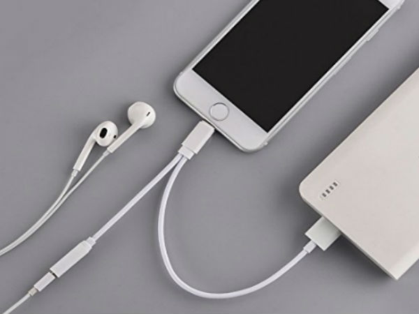 ஹெட்போன் மற்றும் சார்ஜர்