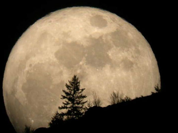 நிலவு - கிடையாது என்பதை நிரூபிப்பது மிகவும் எளிமை