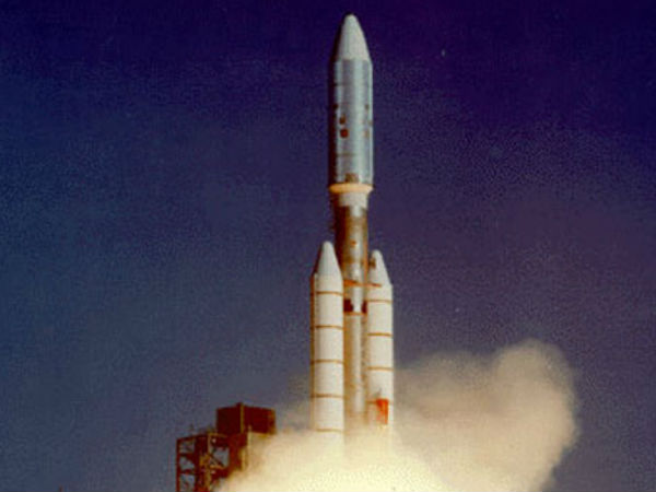 1977 செப்டம்பர் 5-ஆம் தேதியன்று