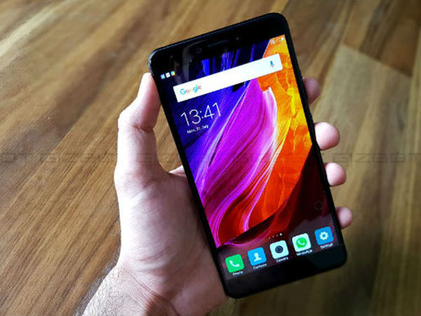 6.44 இன்ச் ஐபிஎஸ் டிஸ்பிளே