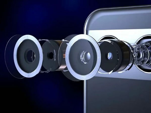 மூன்று லென்ஸ் கொண்ட கேமரா அமைப்பு