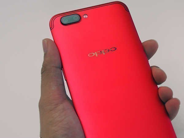 ஓப்போ ஆர்11எஸ் நியூ இயர் அனிவெர்சரி எடிஷன் அறிமுகம்.!