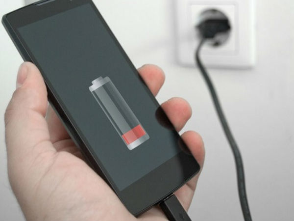 சார்ஜ் செய்யும் போது 