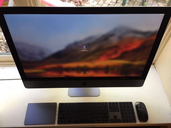 ஸ்பேஸ் கிரே ஃபினிஸ்: