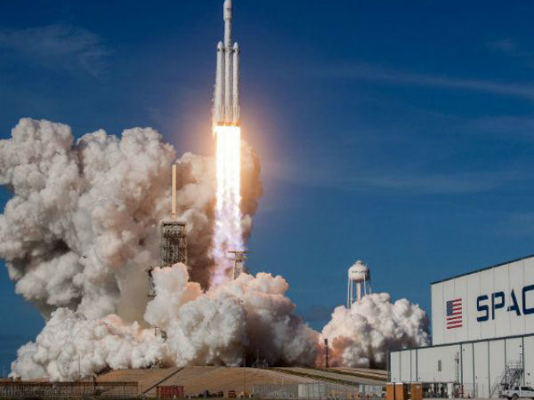 வானில் இருந்து வெளியேற்றும் முயற்சி.!