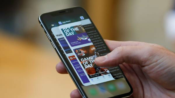 செயல்படுத்தாத பொழுதும்கூட பின்னணியில் இயங்கும்.!