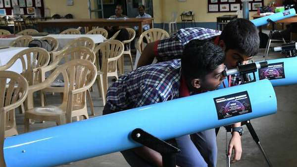 எப்படி அதை பார்க்க முடியும்.?