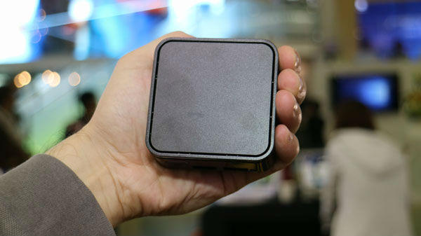 ரூ.15,500/-க்கு உலகின் மிகச்சிறிய விண்டோஸ் பிசி; இப்போது இந்தியாவில்.!