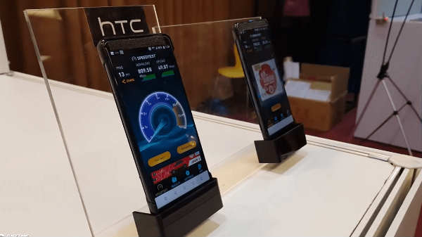 டூயல் கேமராவுடன் வெளிவரும் அசத்தலான எச்டிசி யூ12.!