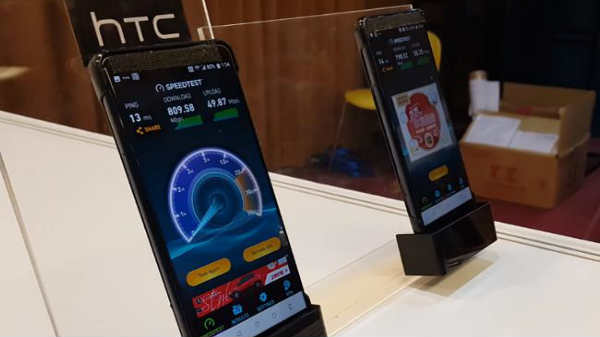 டூயல் கேமராவுடன் வெளிவரும் அசத்தலான எச்டிசி யூ12 பிளஸ்.!