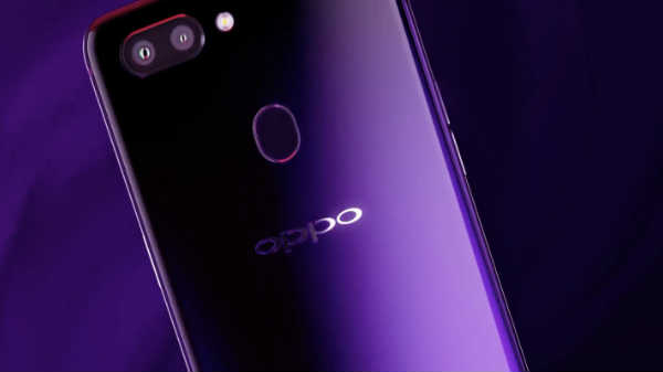 ஐபோன் எக்ஸ்க்கு போட்டியாக வெளிவரும் ஓப்போ ஆர்15.! 