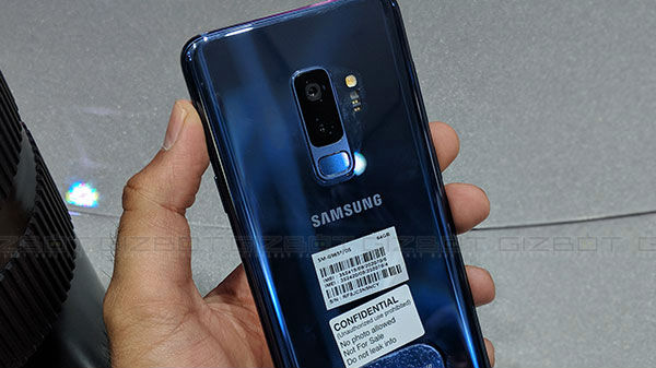 ஜியோ ஸ்டோருக்கு வருகை தந்து.!