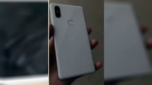 இரட்டை பின்புற கேமரா அமைப்பு.!