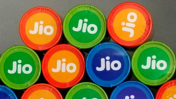 MyJio பயன்பாட்டில் அதிகாரப்பூர்வமாக பட்டியலிடப்பட்டுள்ளன.!