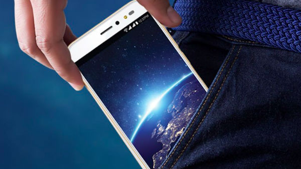 ஒரு 13 எம்பி பின்புற கேமரா.!