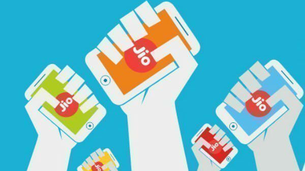 ரூ.53/- மற்றும் ரூ.92/-க்கு ஐடியாவின் புல்லெட் டேட்டா பேக்ஸ் அறிமுகம்!