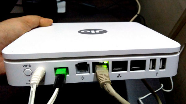 ரவுட்டர் இல்லை, ஸ்மார்ட் டிவைஸ்; ஏன்.?