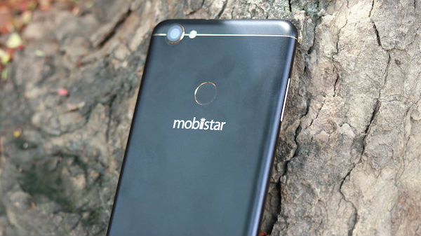 ஸ்னாப்டிராகன் 425 எஸ்ஓசி, டூயல் செல்பீ.!