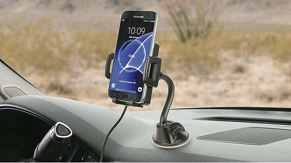 ஸ்மார்ட்போனினை டேஷ்போர்டு மவுன்ட் செய்ய மூன்று சூப்பர் டிப்ஸ்.!