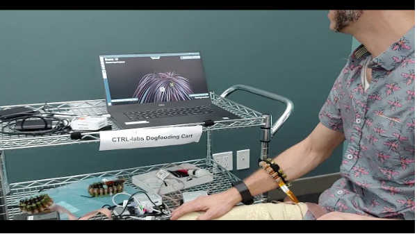 இதன் தோற்றம் சற்று ஏமாற்றமளிக்கிறது.