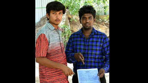 சிறையில் அடைத்தனர்