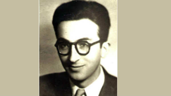 பிரான்ஸ் நாட்டை சேர்ந்தவர்: 