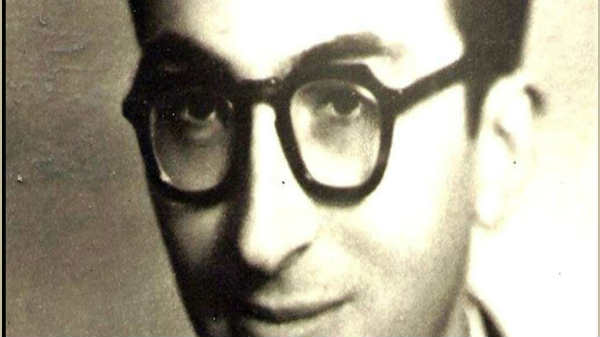 கண்ணாடி அணிந்த புகைப்படம்: 